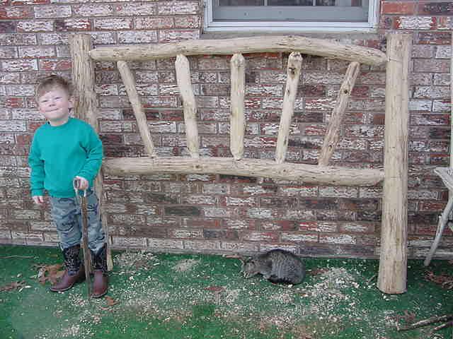 j-headboard.jpg (38545 bytes)