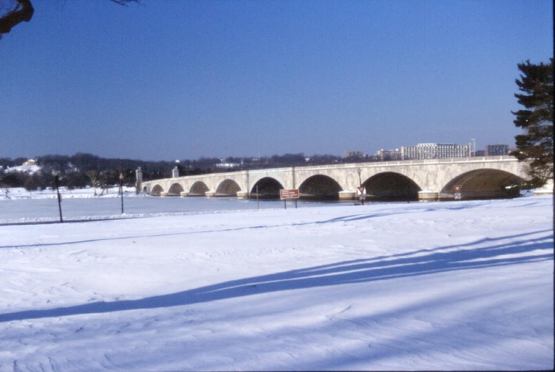 Memorial Bridge