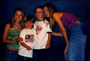 Mary-Kate& Ashley med sm�pojkar