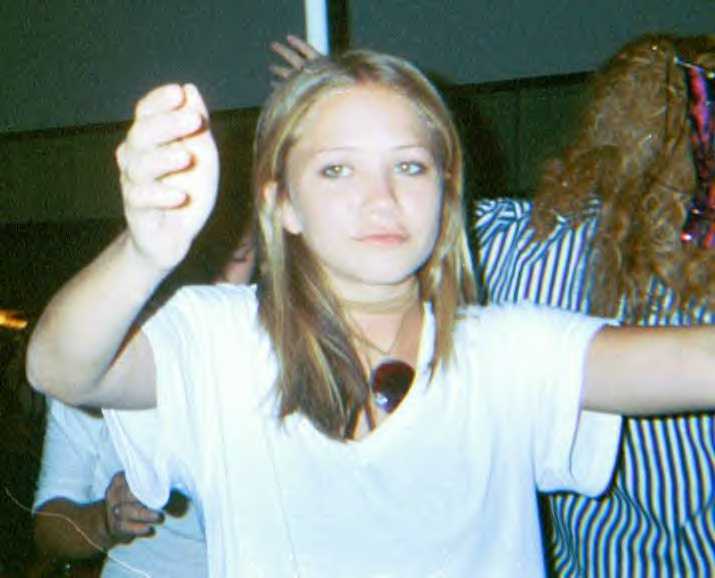 Mary-Kate dansar