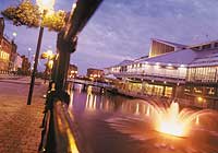 Night view of Hull
