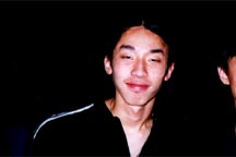 wondering why this picture is here? 1st he's the Best hm...... Hehe, 2nd of all.... it's to show how RKLEJR good Yong QIng Dog's Photography SkiLL is~!! i mean i know i am IMPORTanT~?! but this is suppose to be a picture of 4 ppl not ONE you #(%*# dog~!! hehehe~ i am not hostile at aLL~