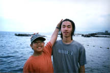 Thomas proudly shows Mr. Lo's new Hairstyle after 2 years of Unwavering tRaDiTioN~