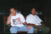 2 gumps or gays