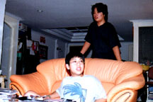 Liu Bro's hehe~ a Family rich of Play Station Tradition~