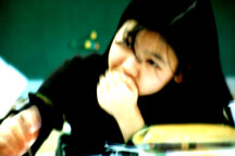 neeeena doing last minute... hm... hehehe~ arggg don't cover yourself UP~!!!
