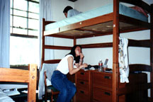 fiona... EATING IN MY ROOM~!? i am the only one that's allowed to do that!!