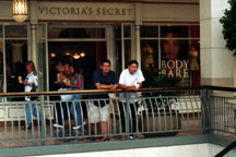 infront of victoria's secret grrrr hehe~