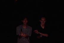 no, that's not me, but they are raving with cellphones~ hahaha losers