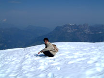 wowwwie more snow hehehehe~