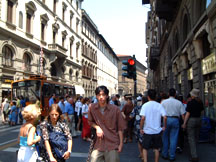 city scene of florence~ very crowded again~