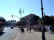 rome protects lotsa it's ancient sites, the city is to be kept in an ancient rome style~