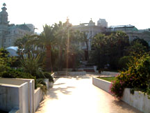 lotsa parks... a green city, a plus!