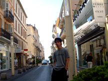 narrow streets of Cannes