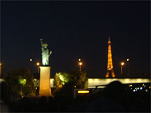 miniature version of statue of liberty