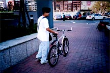 HEY~!! YOU ROTUNDED BIKE STEALER, KINDA OBVIOUS~!!