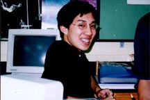 Jen Ren Mah-Ah~ 'Piano is Life'... yaya that's what he says.. but.. what is he doing in the physics room?