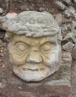 another scary one from Cop�n ruins