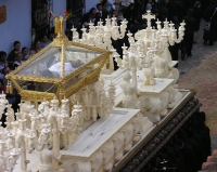 the casket up close