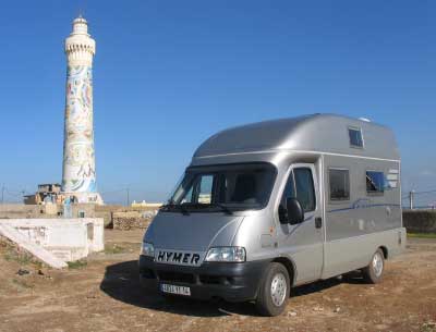 L'Exsis devant le phare d'In Diab (Casablanca)