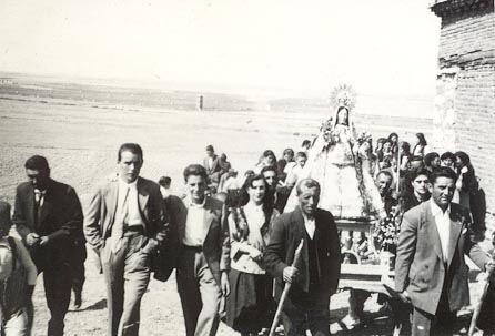 Procesi�n con la imagen de la Virgen del Castillo