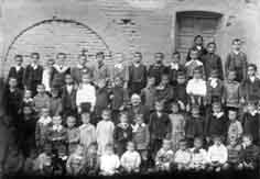 Ni�os de la escuela de Tamariz, sobre el a�o 1918.
