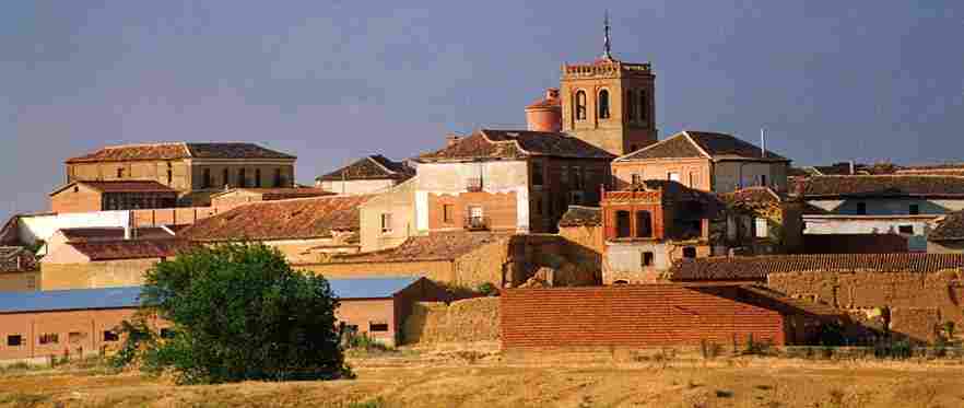 Perfil de Tamariz desde el r�o Sequillo
