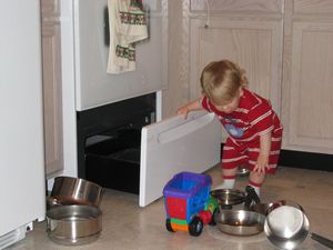 Pic, Braden playing with pots and pans