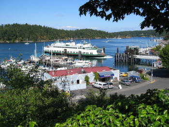 Pic, the ferry arrives