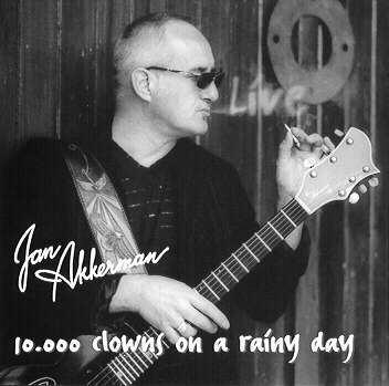 10.000 clowns on a rainy day - Live
