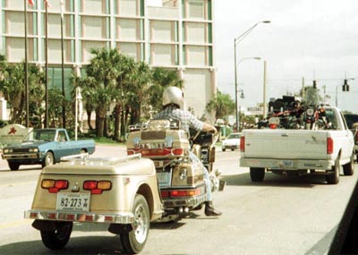 R1_F09_Elas_trazem_reboques.jpg