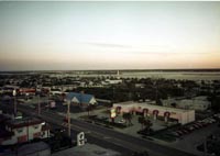 R1_F33_O_rio_Halifax_visto_do_hotel.jpg