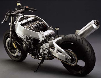 naked929.jpg (33333 bytes)