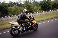 Th_garyaction1.jpg (7693 bytes)
