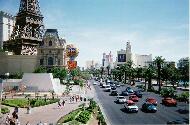 Th_vegasstrip1.jpg (7953 bytes)