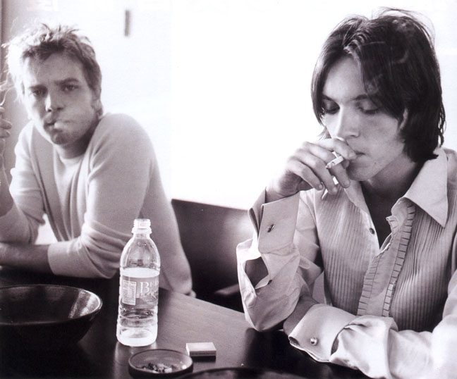 Ewan and Jonathan Rhys Meyers (Velvet Goldmine)