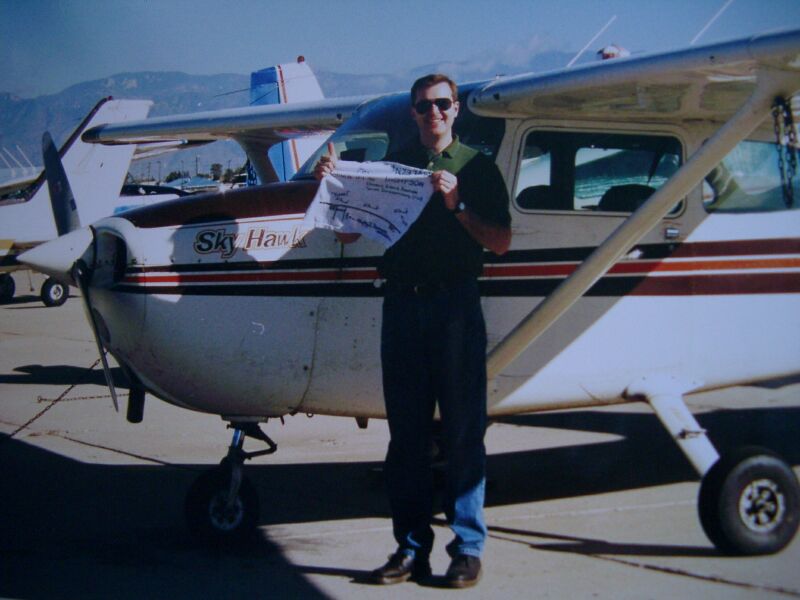 Frank Thompson solo's N737AW.