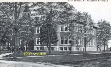 MPHS doubled in size in 1909
with the opening of this new wing