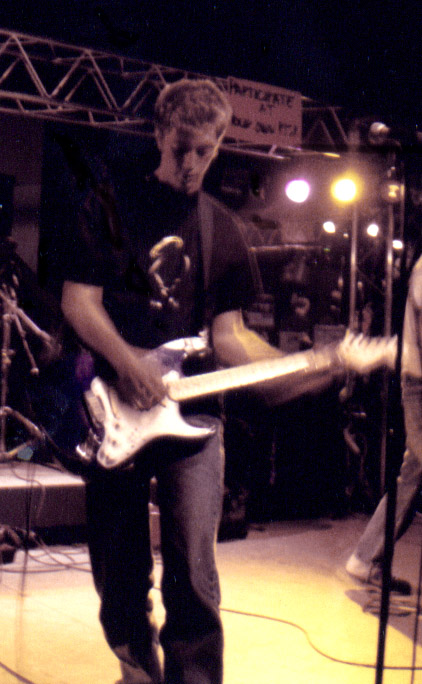 maaaason echoing&nbsp; (photo: cayte harris)