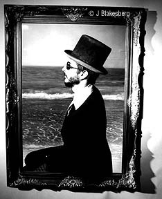 Les in a tophat