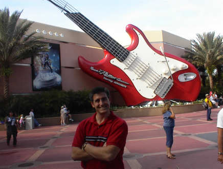 Chris at the Rock'n Rollercoaster, 0-60 in 2.2 seconds.&nbsp; Watch your hat!