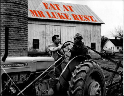 Tractor.jpg (24924 bytes)