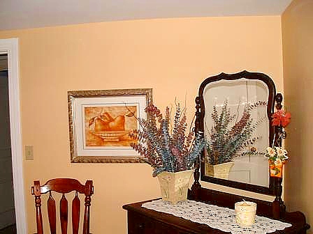 Valetine's Dresser