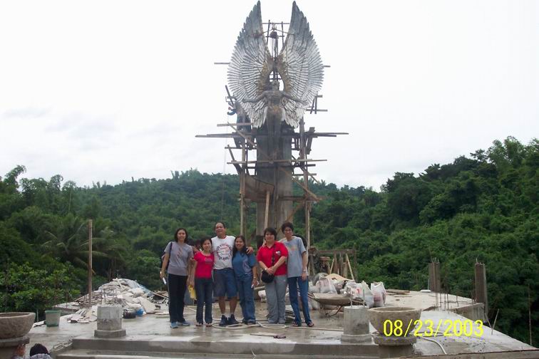 Artistang Pilipino, Mr. Rafael Pacheco's tribute to Filipino Artists (under construction back then)