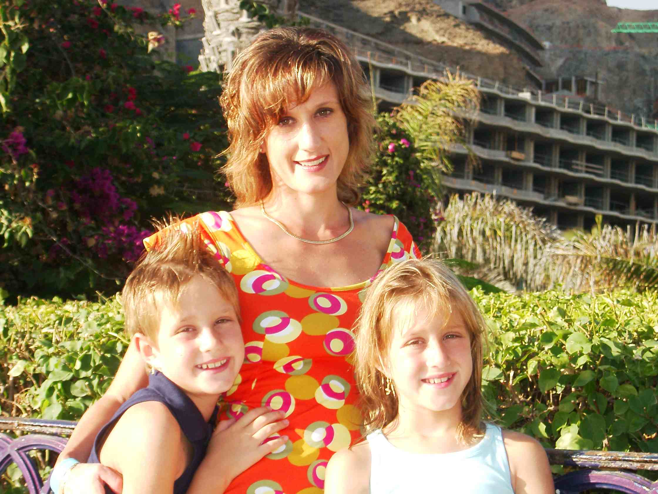 Simona (right), Mascha (middle) and Sara