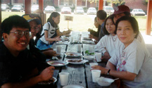 thai act 5.JPG (21485 bytes)
