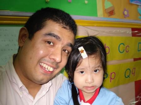 Natalie is full Chinese, but her English level is that of a western kid