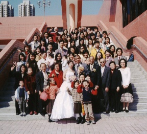 Never knew so many people were coming.... especially all of Kiwi's F6 classmates...