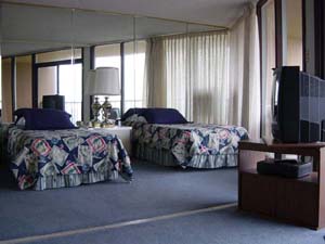 Twin bedroom