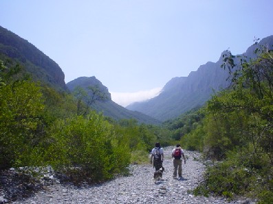 Hacia el primer puerto